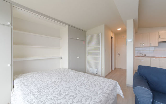 High in the sky - Photo 4